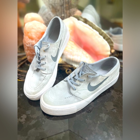 Nike Other - $60 Nike Skateboarding Stefan Janoski/Canvas/Light Gray w/Dark Gray Swoosh/ 9.5